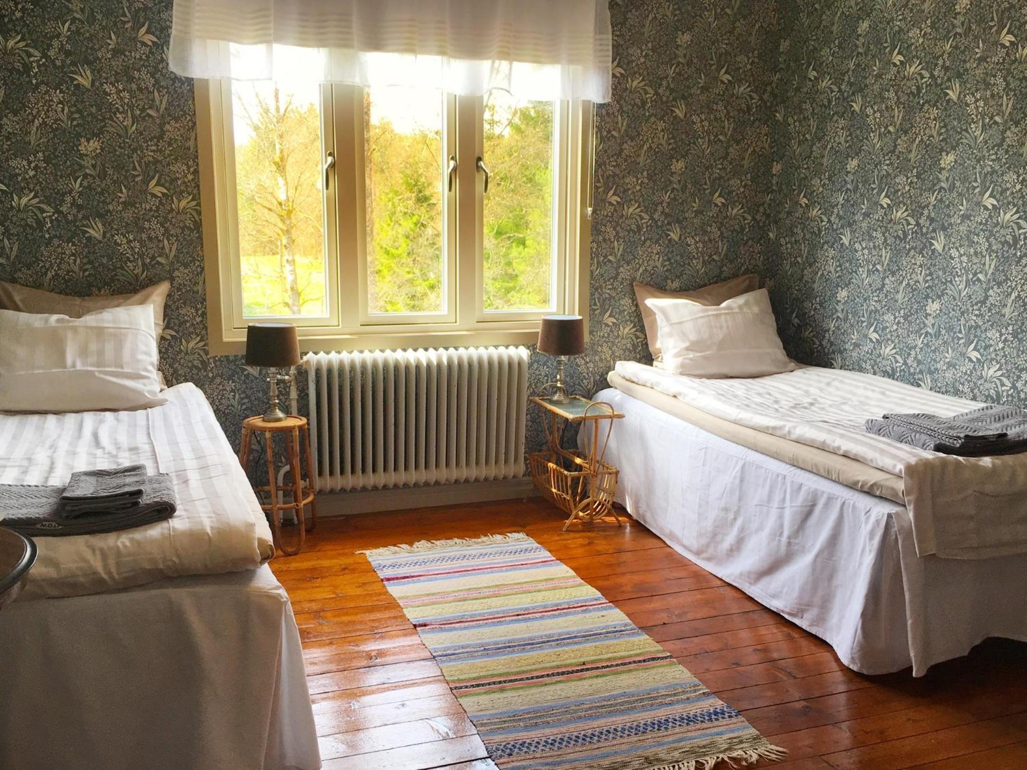 Bed and Breakfast Viktors Affaershus Atran Exterior foto