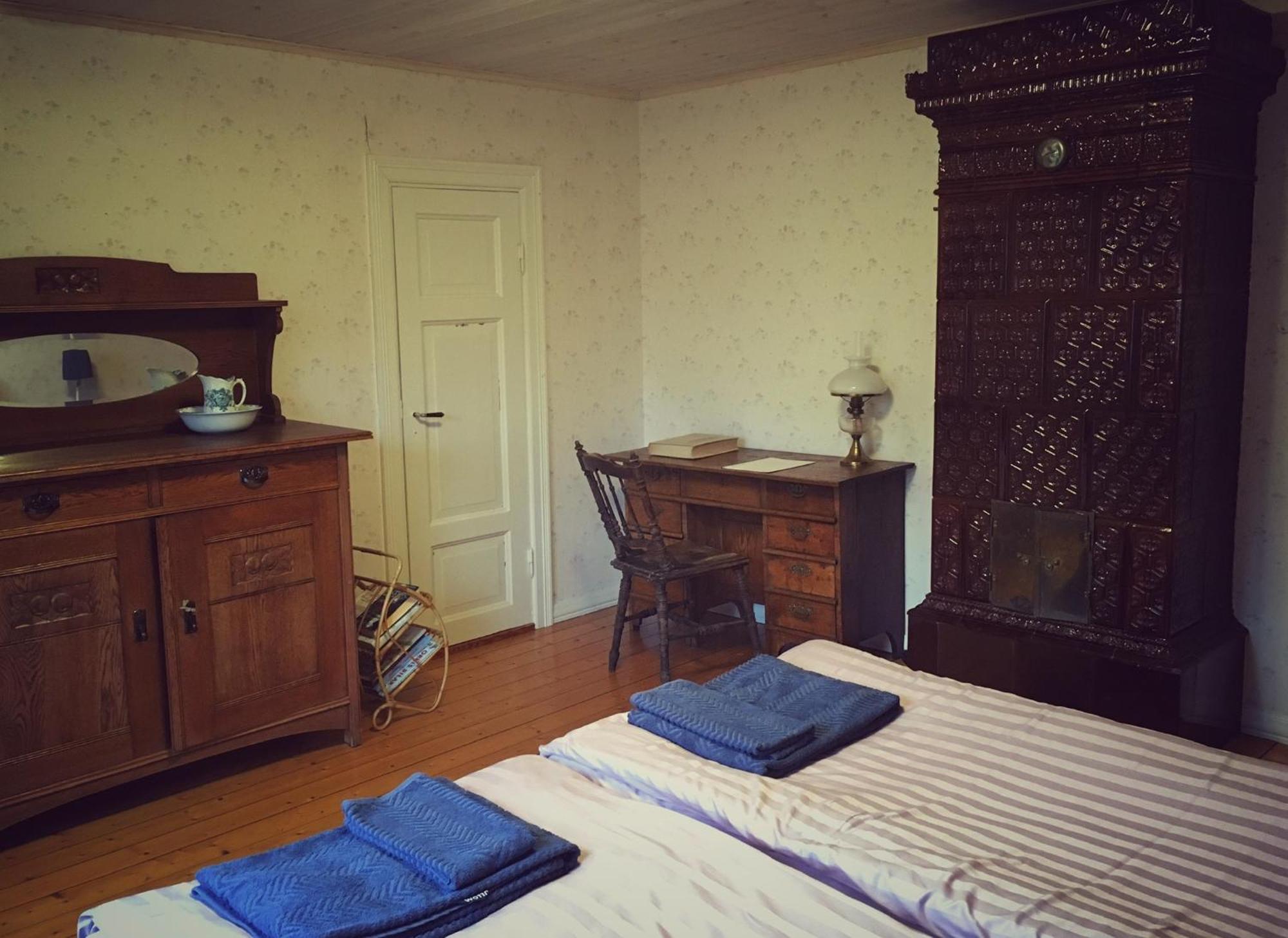 Bed and Breakfast Viktors Affaershus Atran Exterior foto